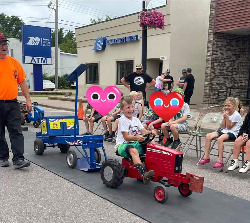 Kids Pedal Tractor Pull